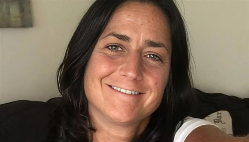 بركلة قاتلة في الصدر.. مراهقة تنهي حياة معلمتها داخل المدرسة