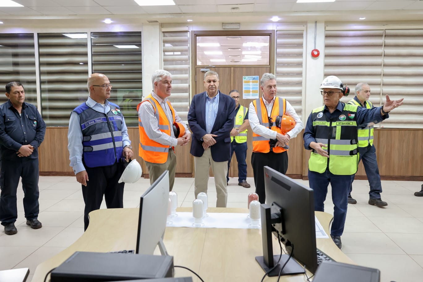 السفيران الكندي والأسترالي يزوران شركة البوتاس العربية في غور الصافي ويطلّعان على استراتيجيتها التوسعية ودورها في سوق الأسمدة العالمي