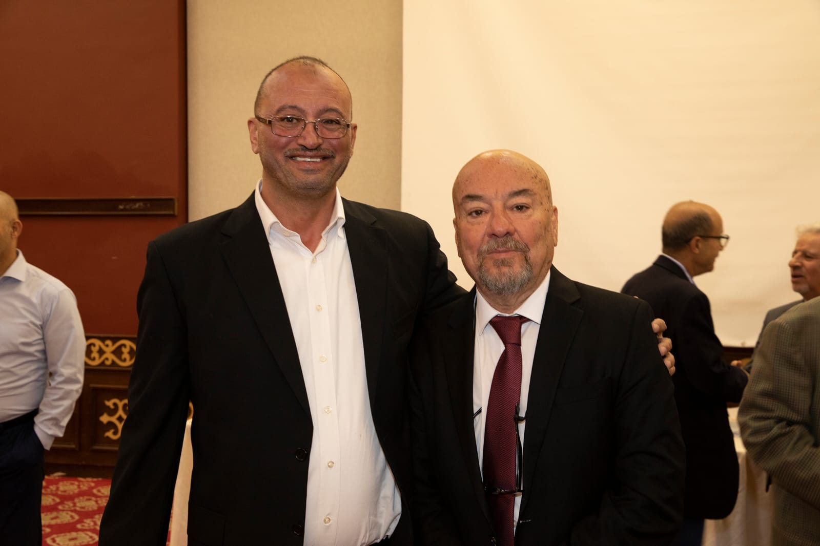 إشهار كتاب حكاية طيّار للكابتن أسامة شقمان