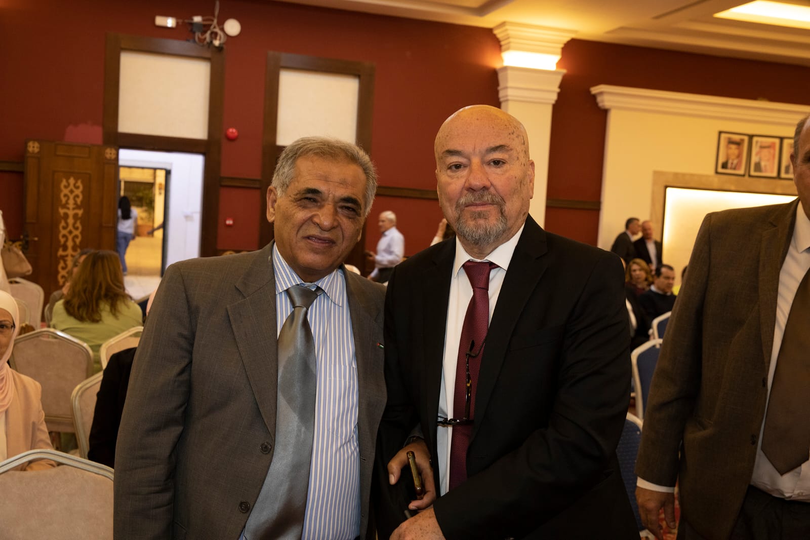 إشهار كتاب حكاية طيّار للكابتن أسامة شقمان