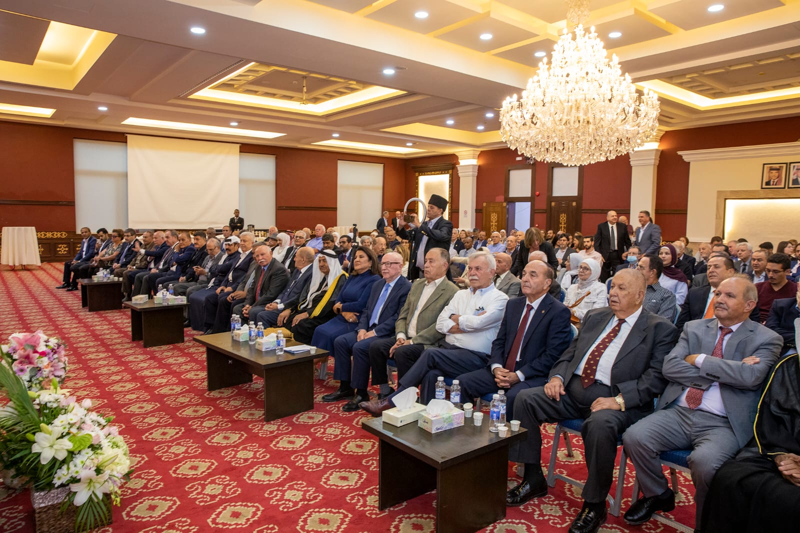 إشهار كتاب حكاية طيّار للكابتن أسامة شقمان