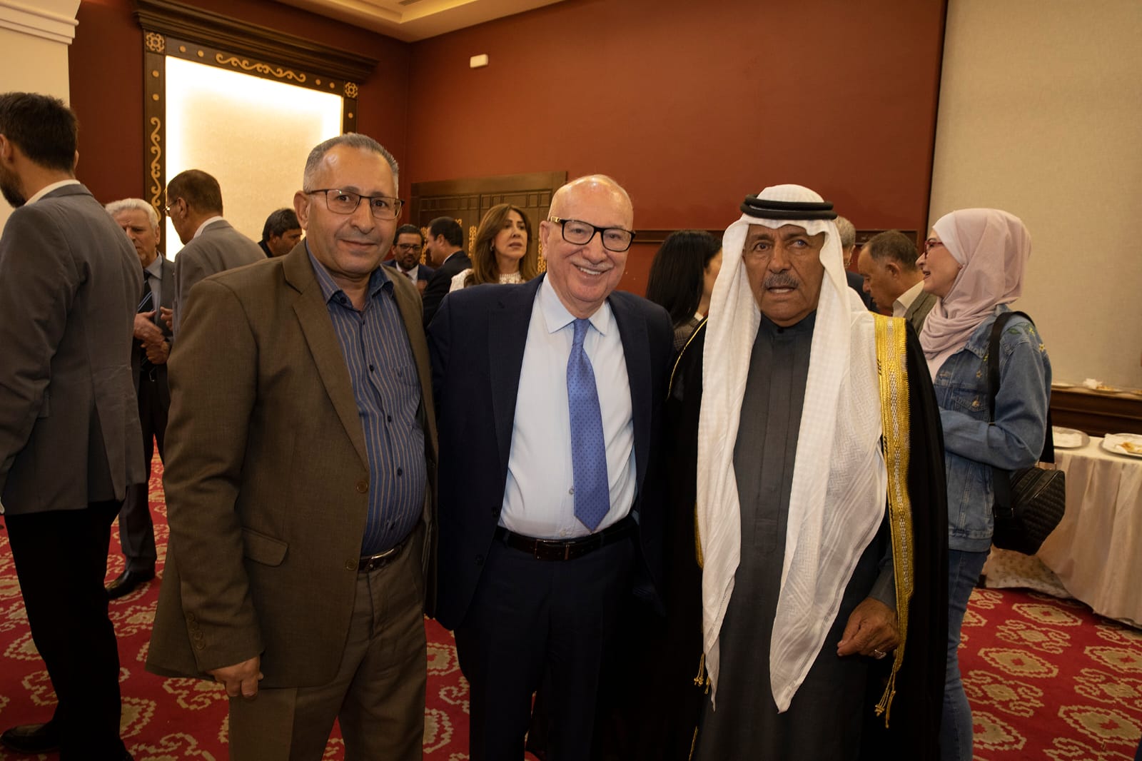 إشهار كتاب حكاية طيّار للكابتن أسامة شقمان