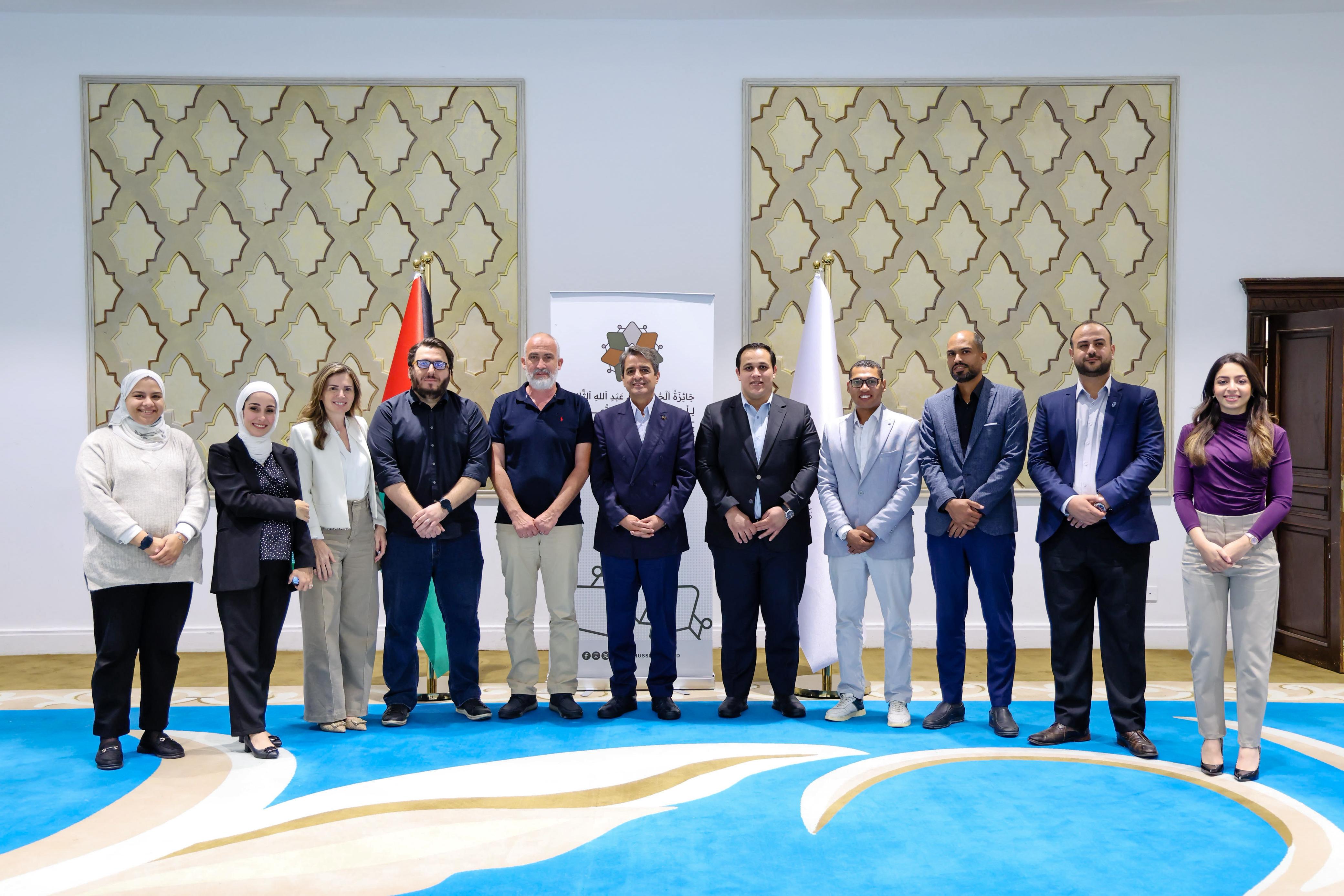 وزير الشباب يلتقي الفائزين بجائزة الحسين بن عبدالله الثاني للعمل التطوعي للدورتين الأولى والثانية