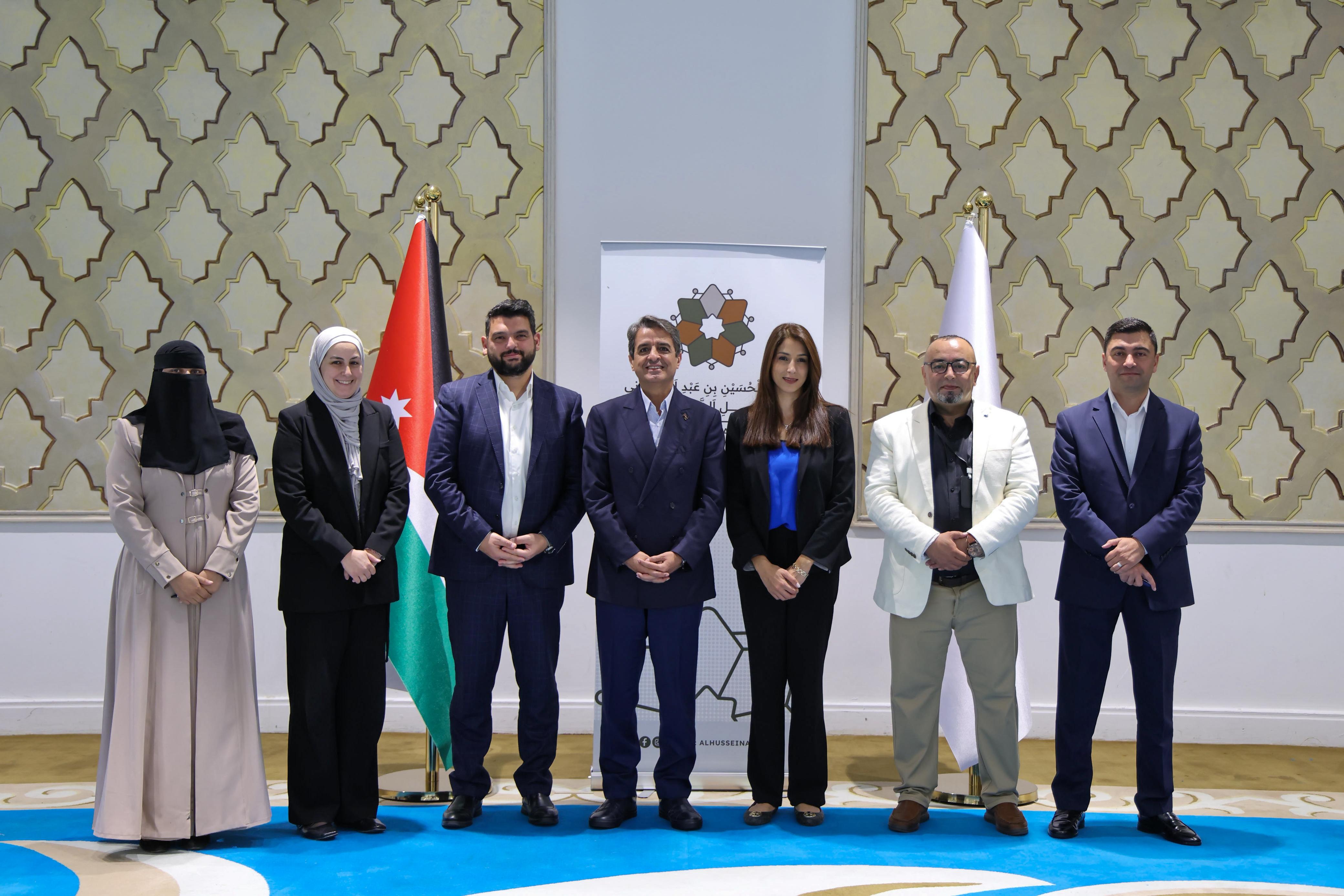 وزير الشباب يلتقي الفائزين بجائزة الحسين بن عبدالله الثاني للعمل التطوعي للدورتين الأولى والثانية
