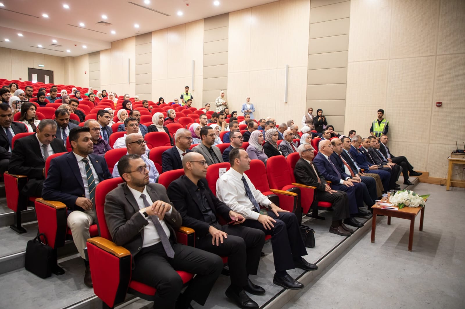 الجامعة الهاشمية تطلق فعاليات أسبوع الريادة العالمي 2025