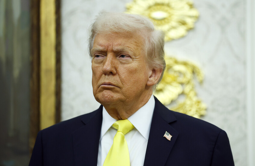 ترامب يعلن زيادة الرسوم الجمركية على كندا بنسبة 10