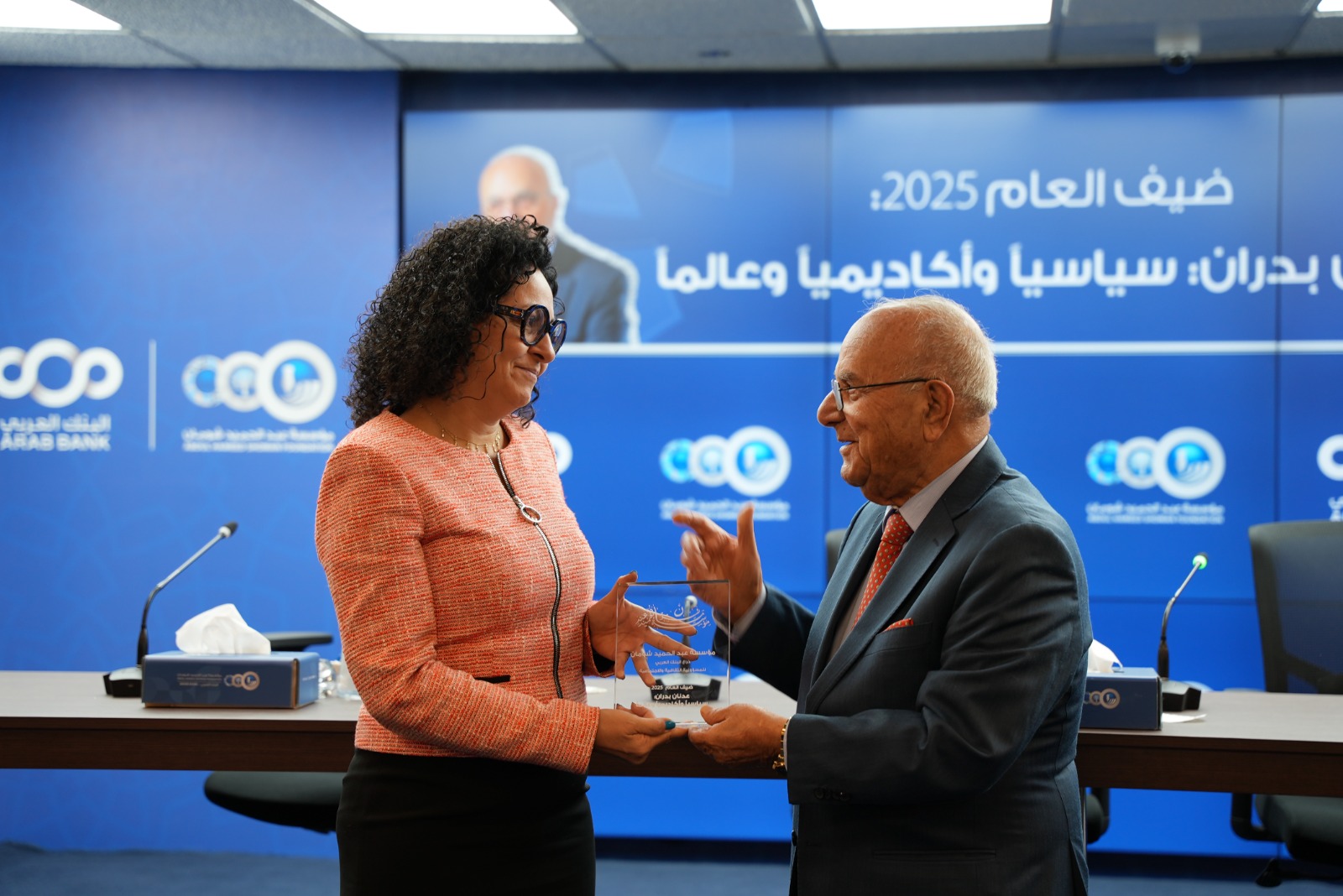 شومان تحتفي بالدكتور عدنان بدران ضمن برنامج ضيف العام