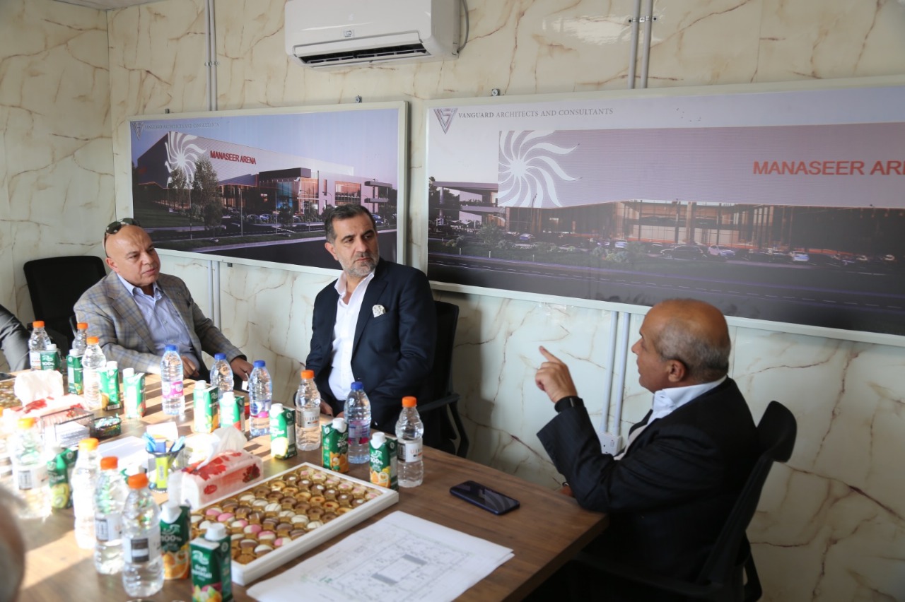 مجموعة المناصير تضع حجر الأساس لمشروع المناصير أرينا لرياضة البادل في مجمّع الملك الحسين للأعمال
