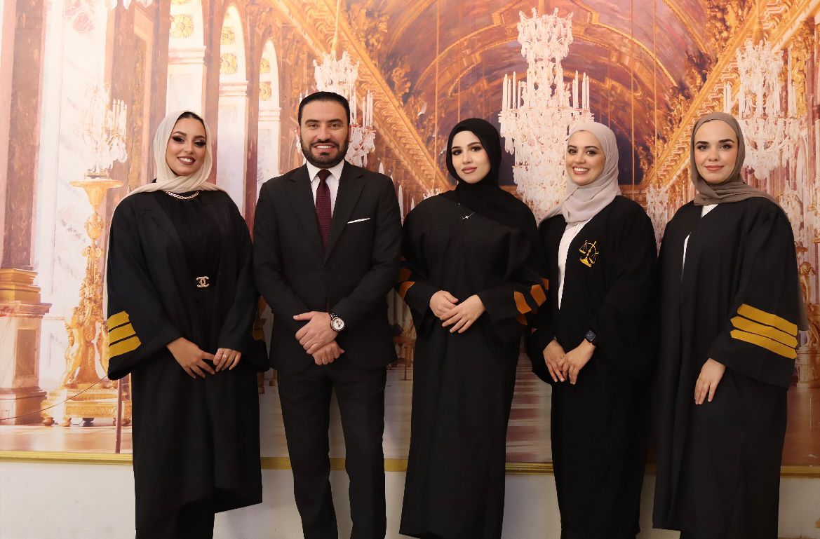 كلية الحقوق في جامعة عمان العربية تحصد المركز الأول في مسابقة المحكمة الصورية على مستوى الجامعات الأردنية