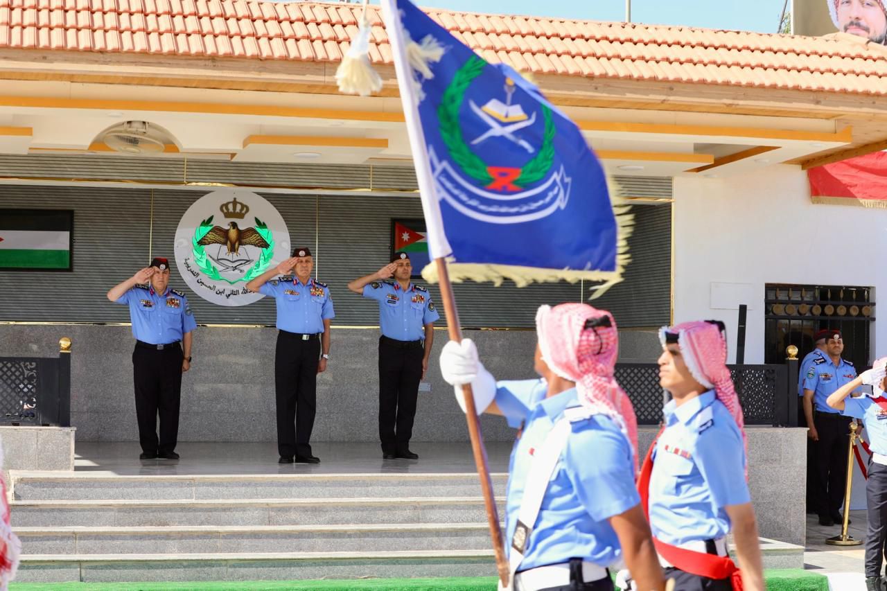 اللواء المعايطة يرعى حفل تخريج دورة جديدة من مستجدي الأمن العام