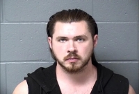 هدد ترامب وقلب الطاولة.. اعتقال مساعد تدريس طالب دراسات عليا بجامعة ولاية إلينوي الأمريكية (صورة)