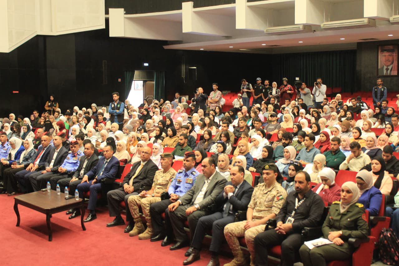 مديرية الأمن العام تطلق الأسبوع التوعوي الجامعي بالحوار نبني بيئة جامعية آمنة في مختلف الجامعات الاردنية