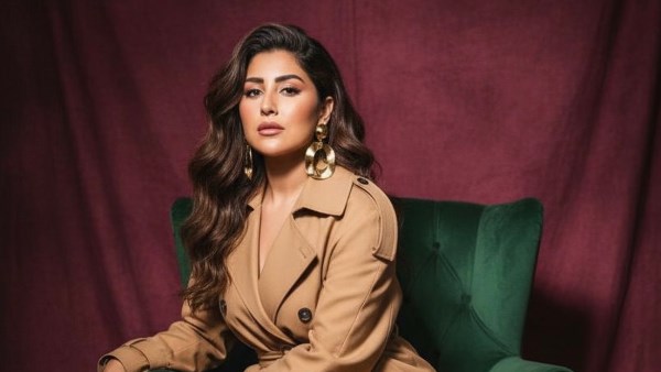 أيتن عامر تخطف الأنظار بإطلالة شتوية أنيقة