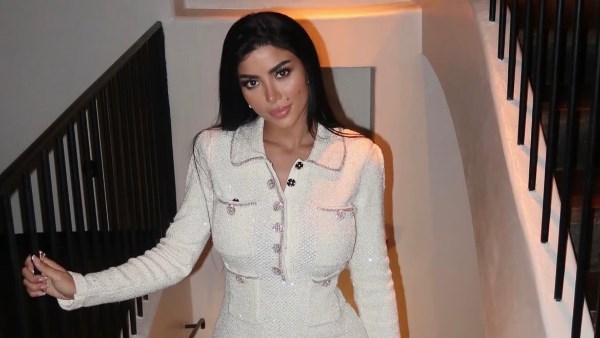 بفستان قصير ..كارولين عزمي تخطف الأنظار عبر إنستجرام