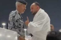 أول تعليق للمعتمر المصري بطل واقعة الحرم المكي ( فيديو)