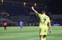 رونالدو يحصد جائزة جديدة.. ويقترب من الحلم الأكبر! (فيديو)