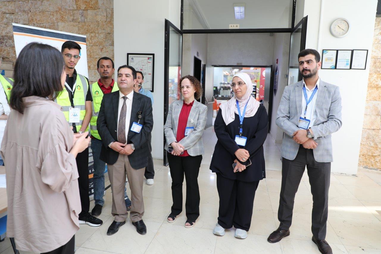 جامعة عمان العربية تكرس قيم التعاون بين الطلبة من خلال مبادرات نوعية