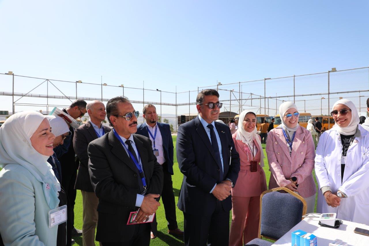 صيدلة عمان العربية تنظم اليوم الصحي لمنتسبيها تحت شعار صحتك بتهمنا - صور