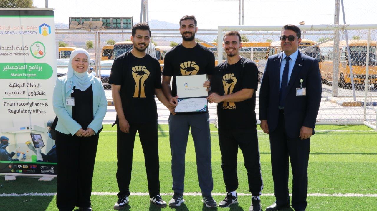 صيدلة عمان العربية تنظم اليوم الصحي لمنتسبيها تحت شعار صحتك بتهمنا - صور