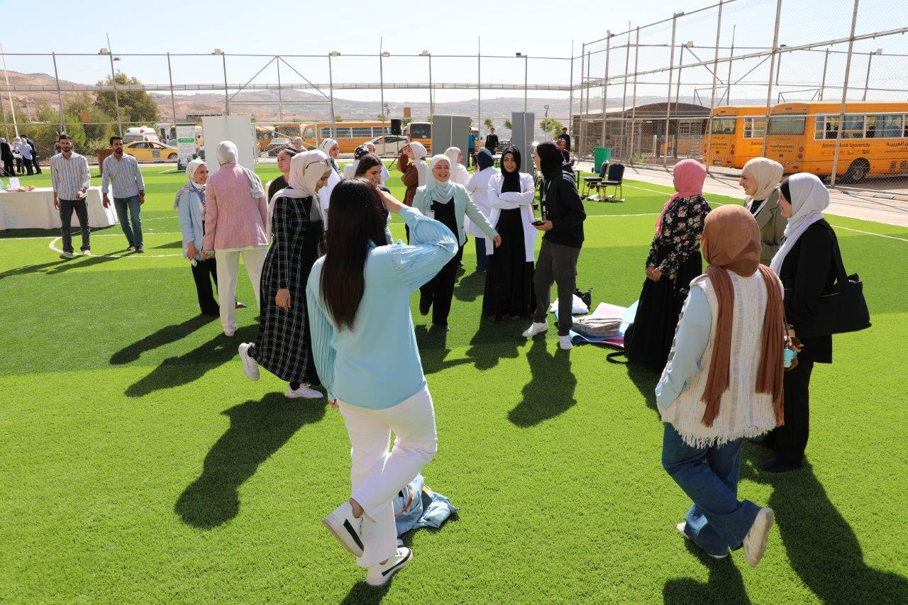 صيدلة عمان العربية تنظم اليوم الصحي لمنتسبيها تحت شعار صحتك بتهمنا - صور