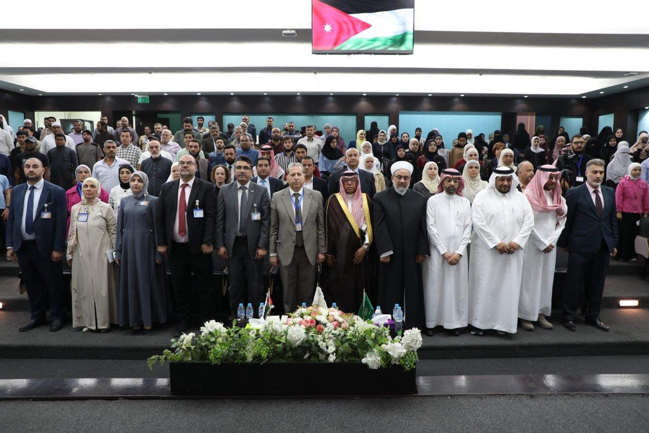 عمان العربية تختتم فعاليات ملتقى أهل القرآن الثاني برعاية مكتب المستشار الإسلامي بسفارة المملكة العربية السعودية في عمان - صور