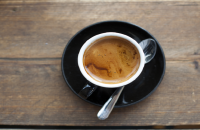 مفارقة القهوة.. سرّ جديد وراء فعالية علاجات الاكتئاب