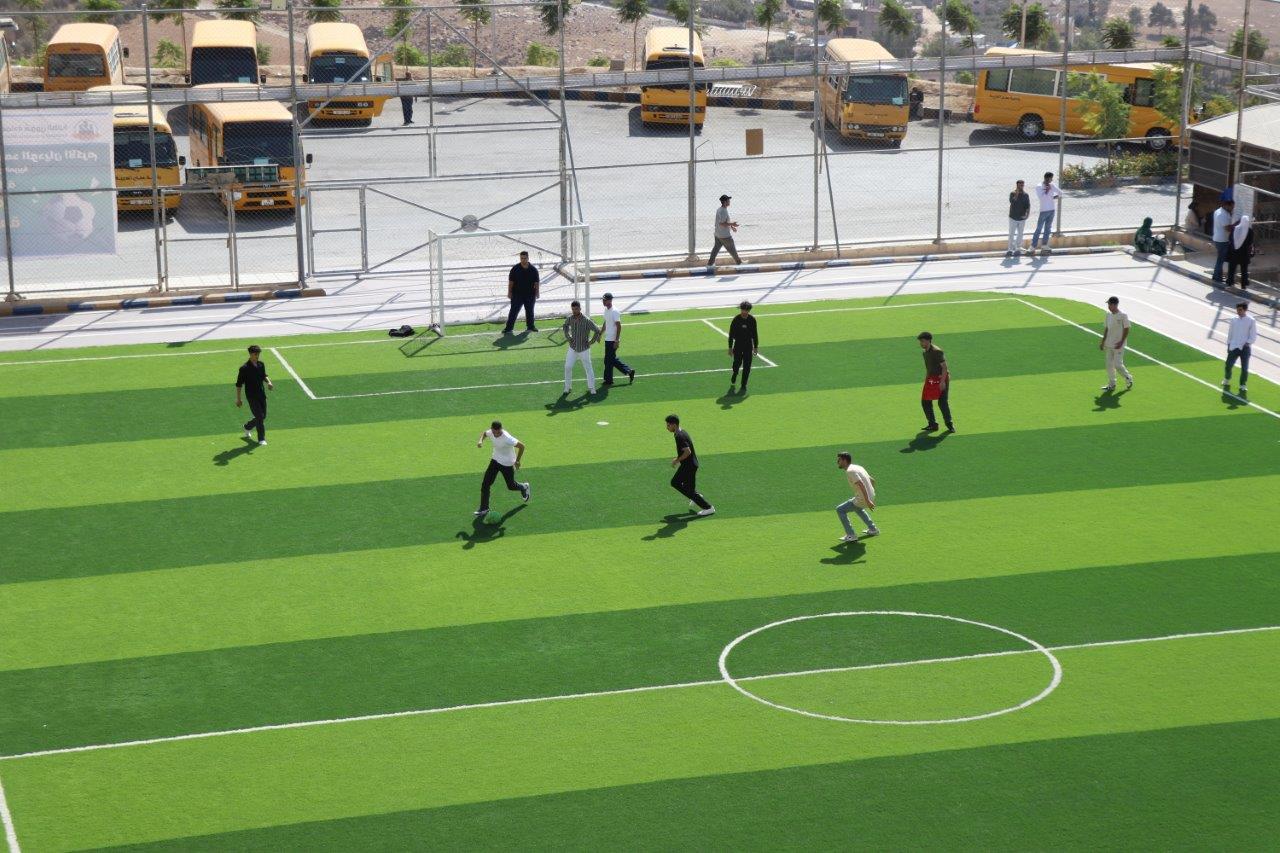 فريق طلبة كلية صيدلة عمان العربية يتوج ببطولة كرة القدم على مستوى كليات الجامعة