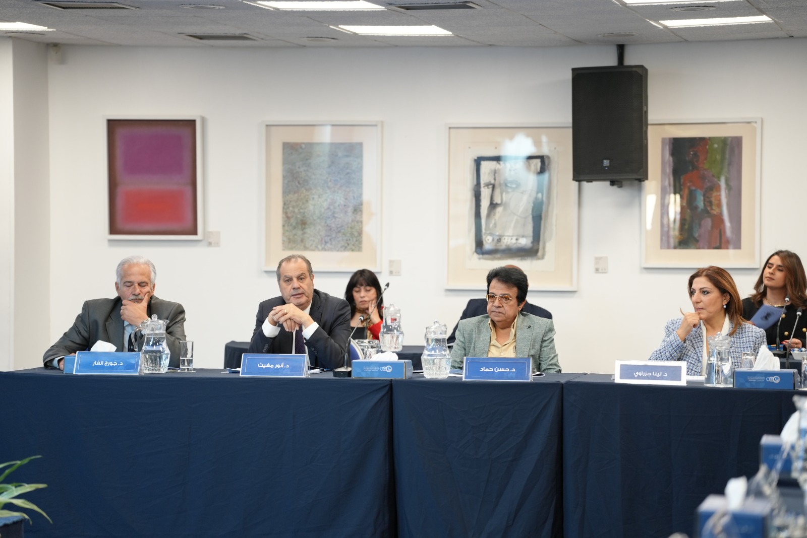 ندوة في شومان بعنوان العرب ومشكلة العقل