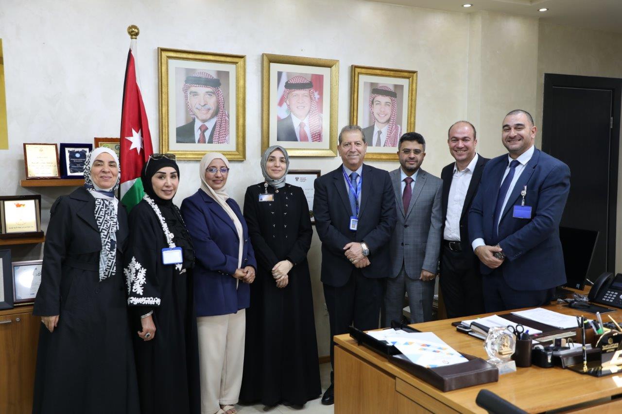 جامعة عمان العربية والملحقية الثقافية اليمنية توقعان مذكرة تفاهم لتعزيز التعاون الأكاديمي وتقديم منح دراسية للطلبة اليمنيين