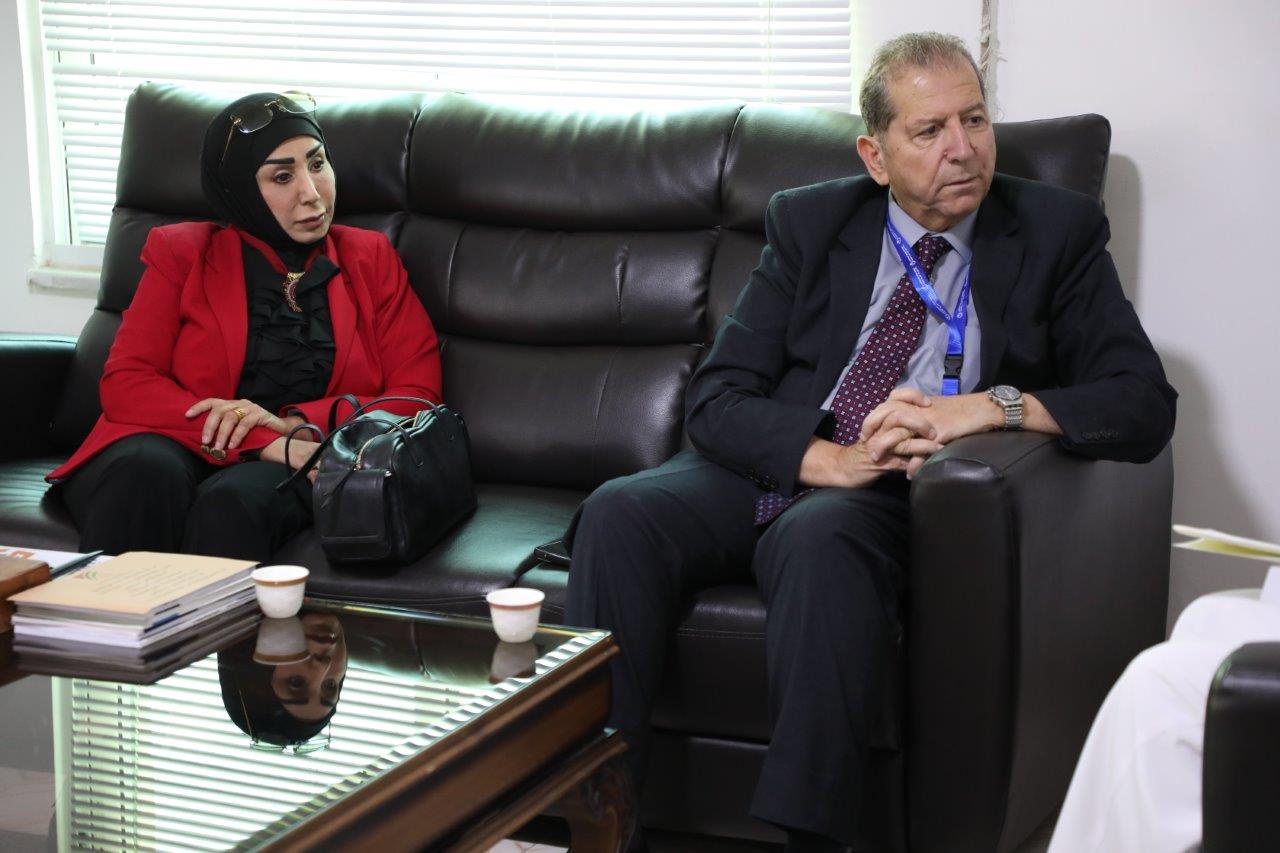 رئيس جامعة عمان العربية يلتقي القائم بأعمال الملحقية الثقافية السعودية لبحث سبل التعاون وتطوير شؤون الطلبة