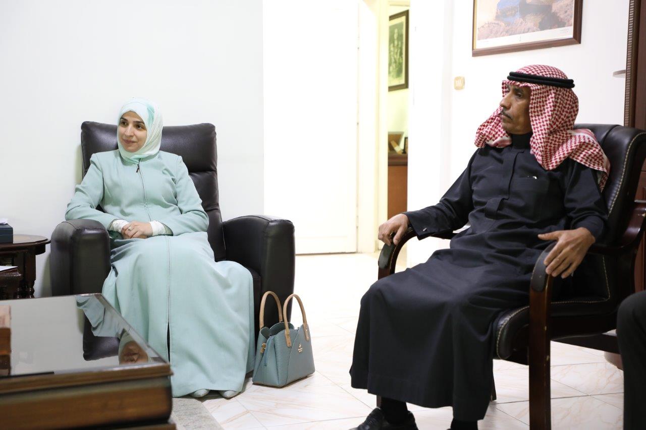 رئيس جامعة عمان العربية يلتقي القائم بأعمال الملحقية الثقافية السعودية لبحث سبل التعاون وتطوير شؤون الطلبة