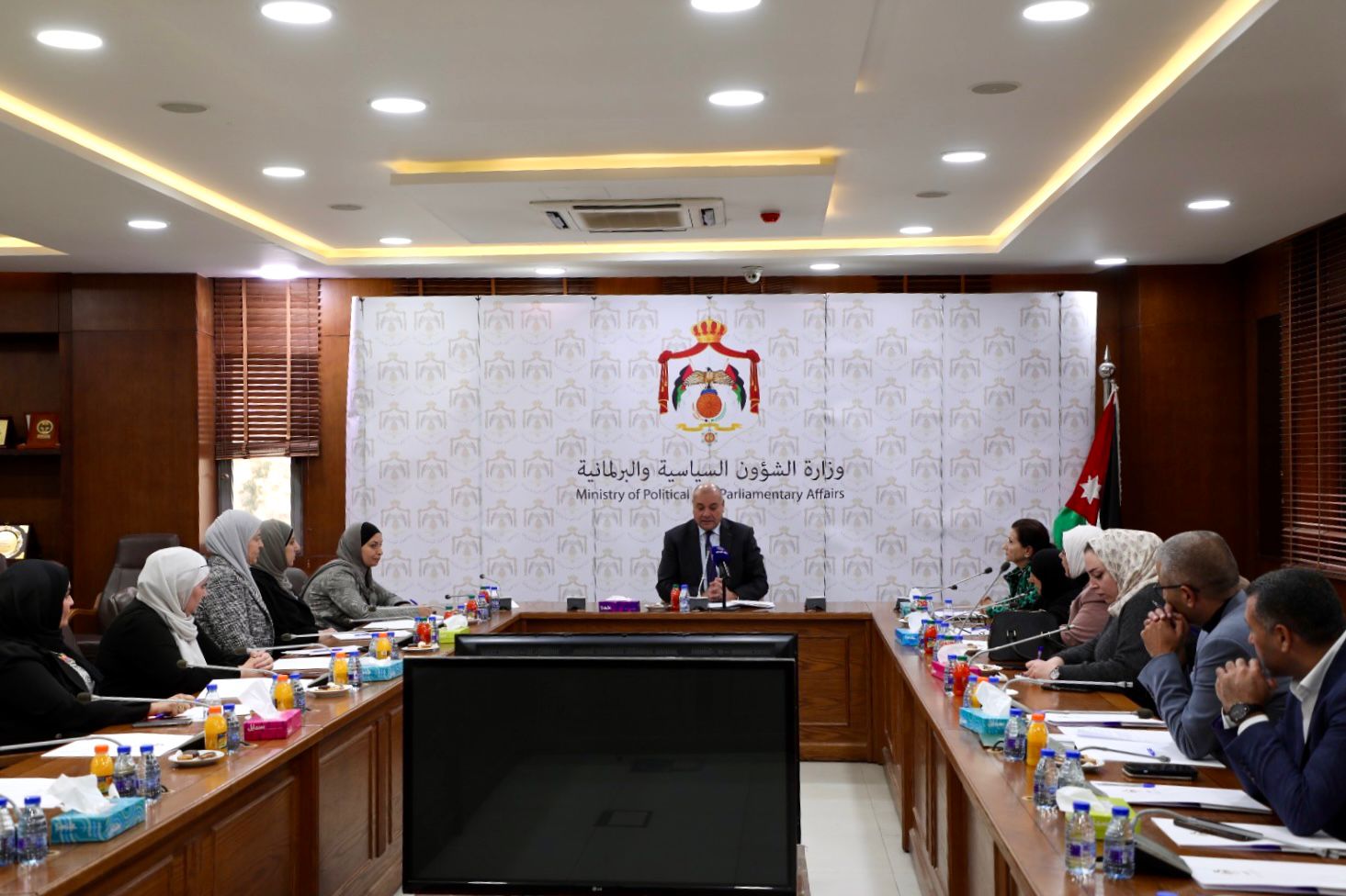 العودات يلتقي الاتحاد النسائي لمحافظة العاصمة