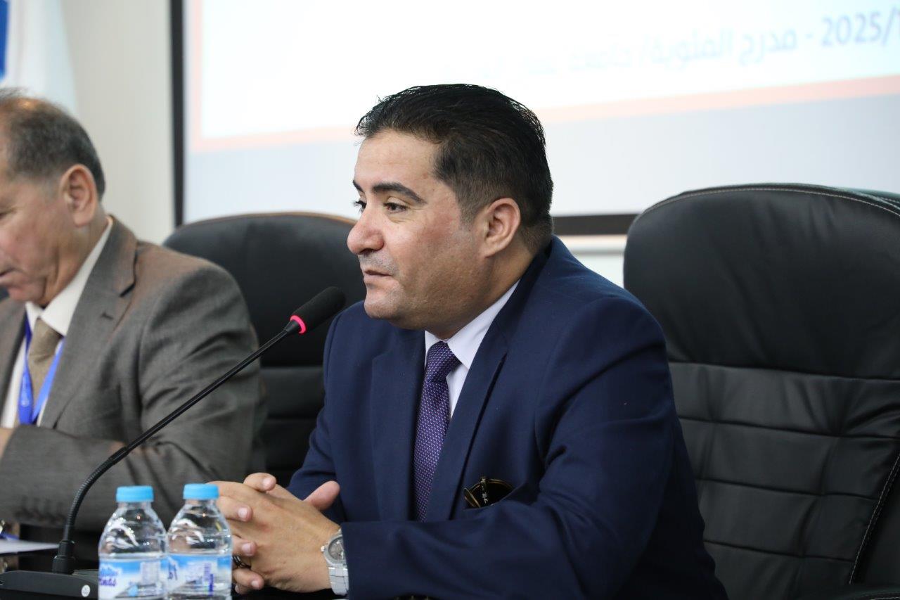 رئيس جامعة عمان العربية يلتقي طلبة الدراسات العليا والبكالوريوس في الجامعة