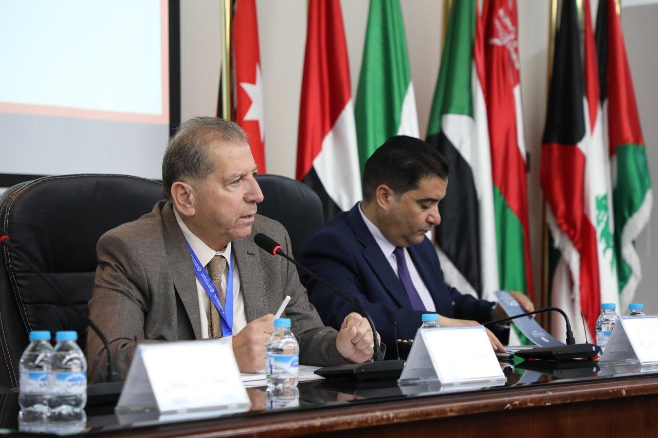 رئيس جامعة عمان العربية يلتقي طلبة الدراسات العليا والبكالوريوس في الجامعة