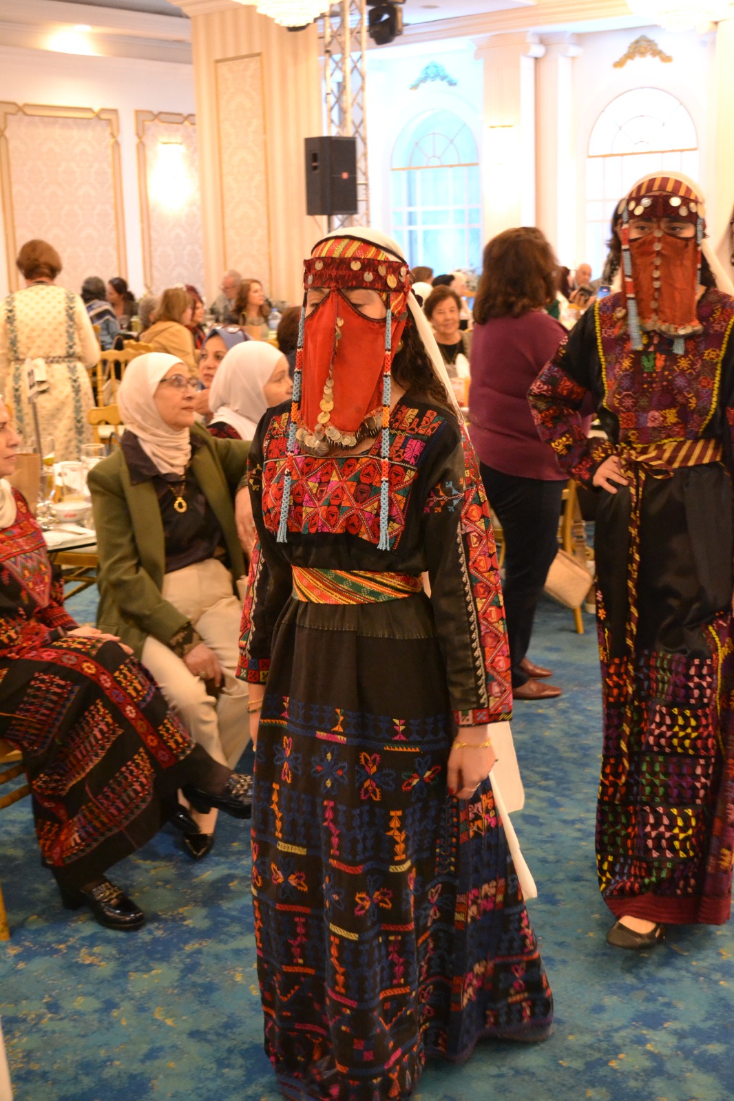 بزيت الزيتون وثوب الجدات،، نساء من أجل القدس يحيين ذاكرة البلاد