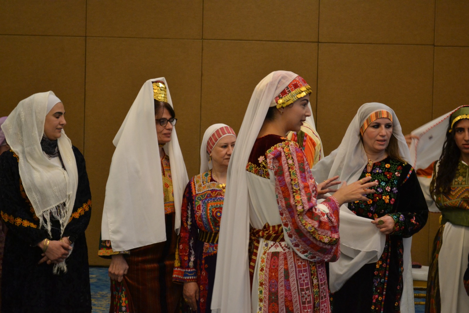 بزيت الزيتون وثوب الجدات،، نساء من أجل القدس يحيين ذاكرة البلاد