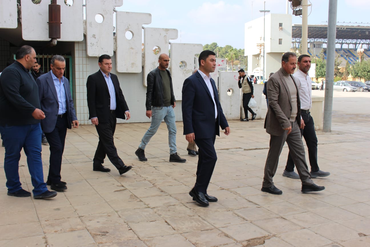 أمين عام وزارة الشباب يطلع على الصيانة الجارية في مدينة الحسن للشباب - صور