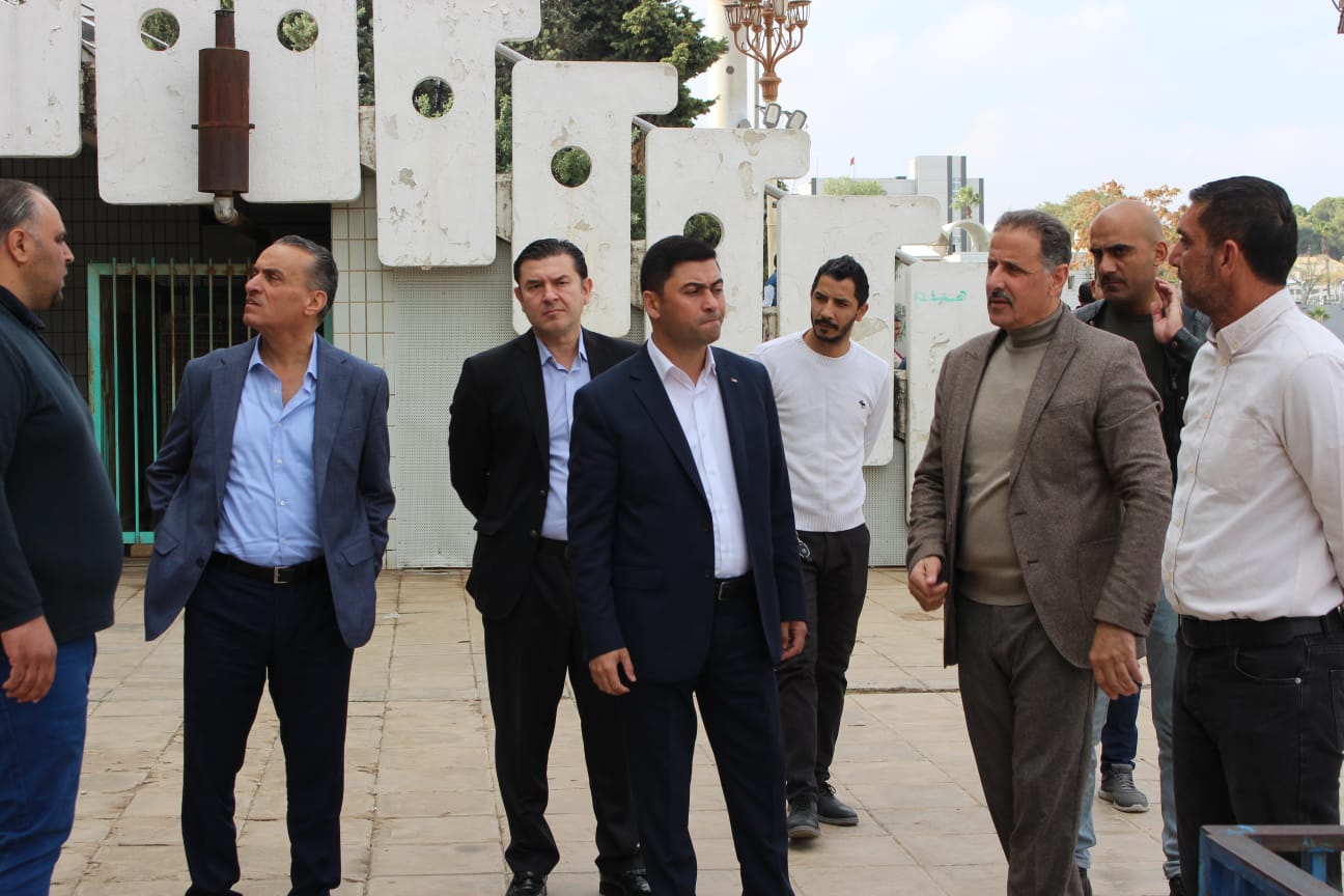 أمين عام وزارة الشباب يطلع على الصيانة الجارية في مدينة الحسن للشباب - صور