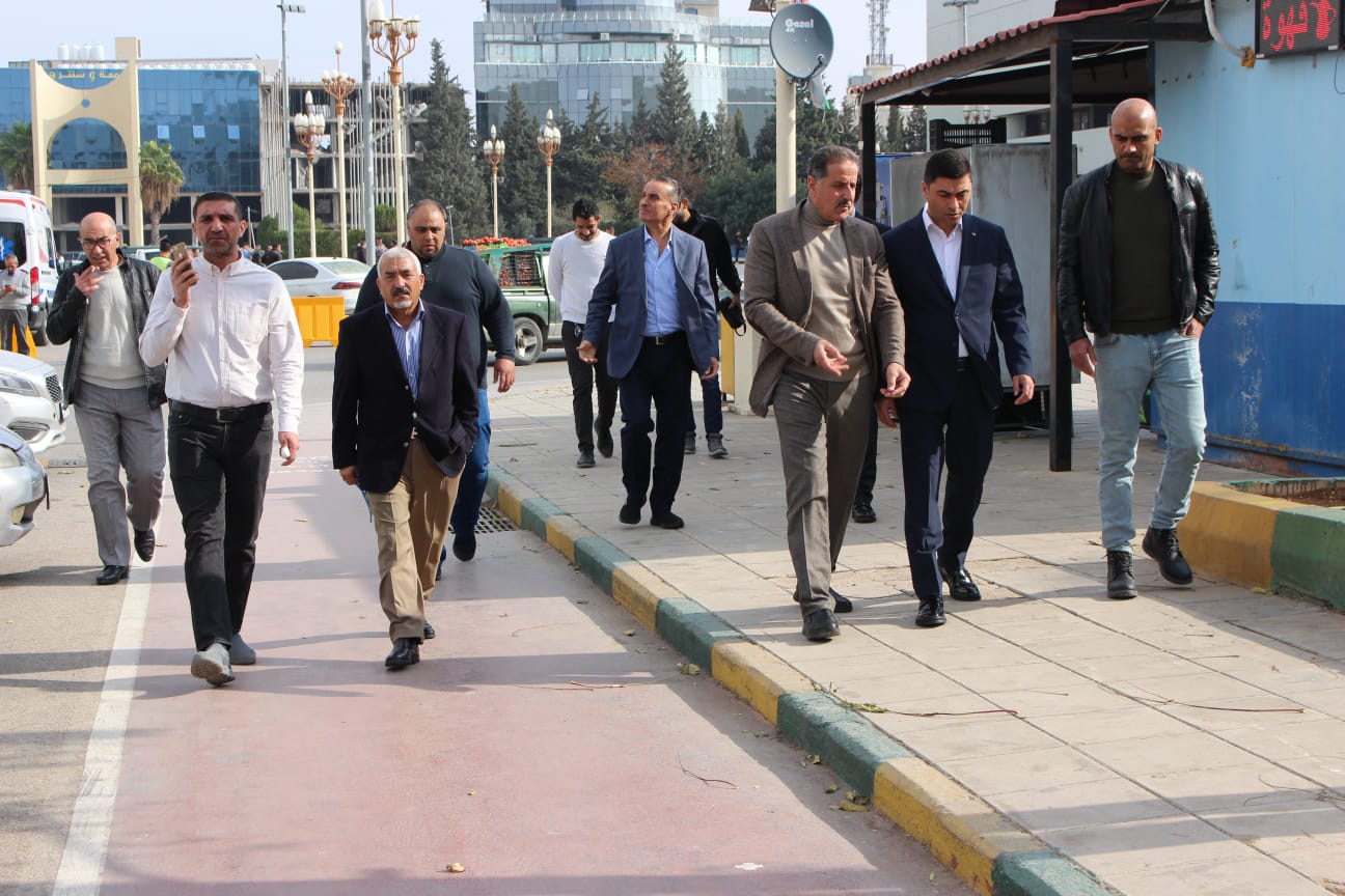 أمين عام وزارة الشباب يطلع على الصيانة الجارية في مدينة الحسن للشباب - صور