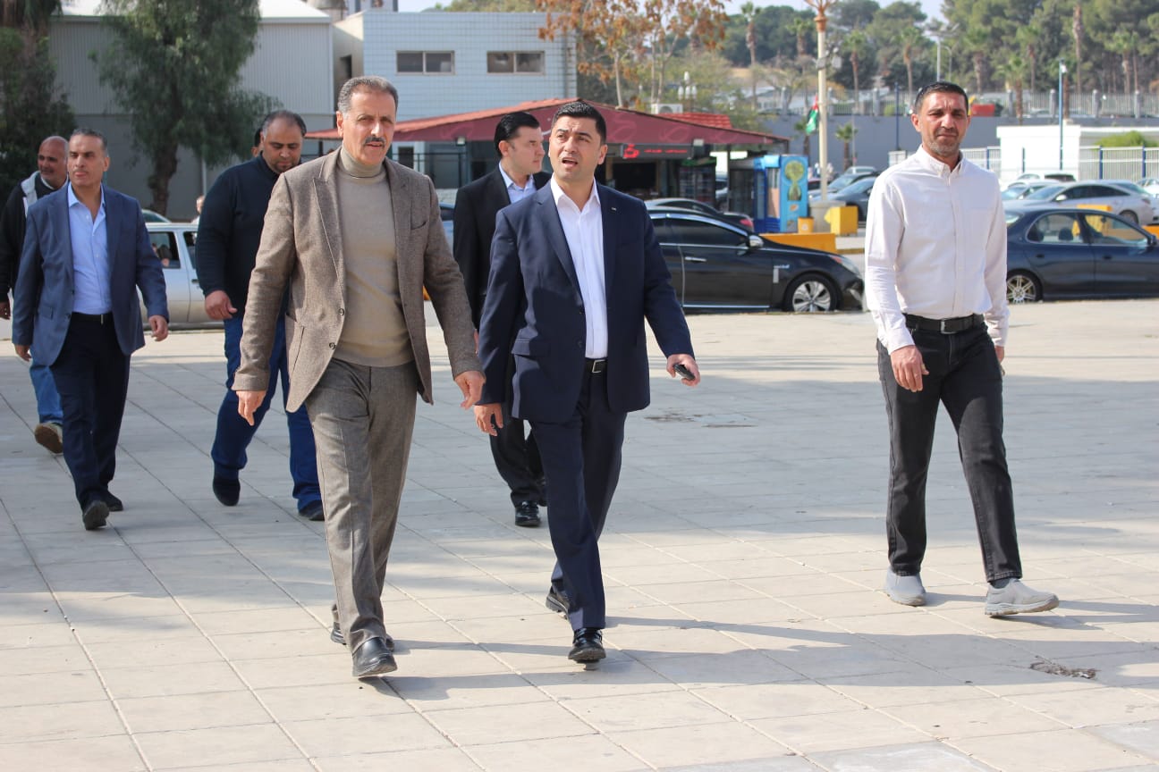 أمين عام وزارة الشباب يطلع على الصيانة الجارية في مدينة الحسن للشباب - صور