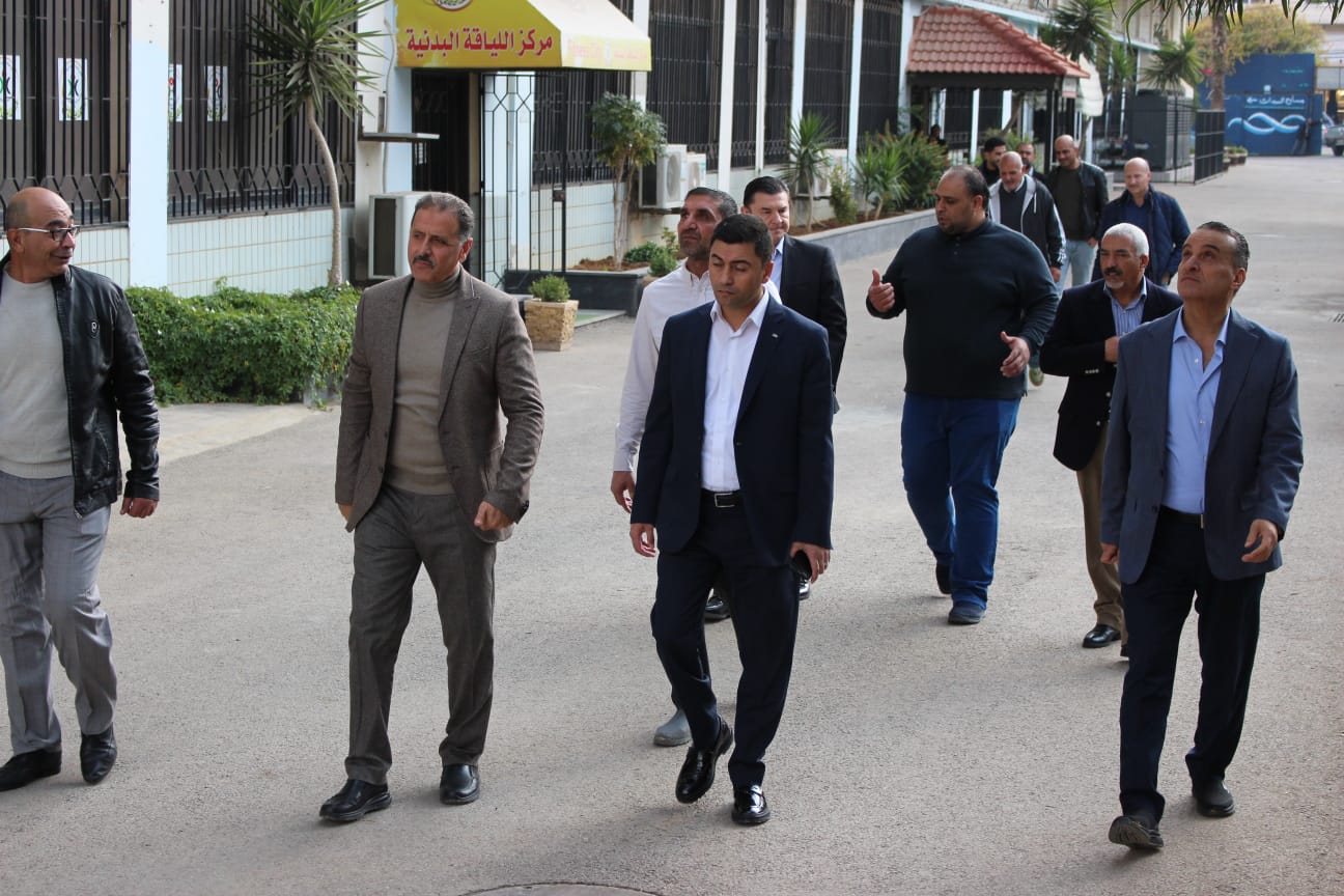 أمين عام وزارة الشباب يطلع على الصيانة الجارية في مدينة الحسن للشباب - صور
