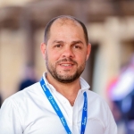 الصحفي عبدالرزاق ابوهزيم في ذمة الله