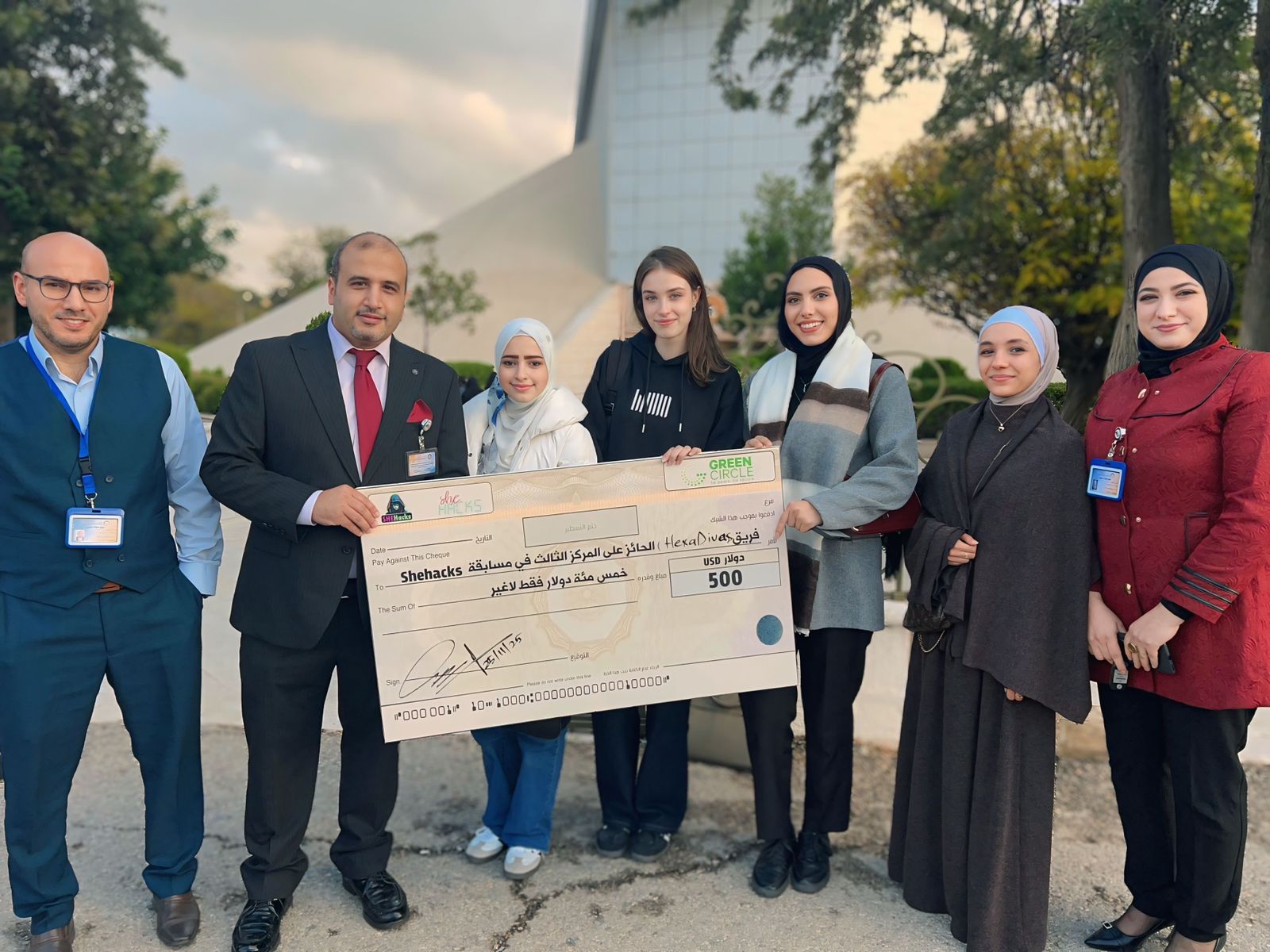 تكنولوجيا المعلومات في عمان العربية تتألق للمرة الثانية وتحصد المركز الثالث على مستوى الجامعات الأردنية في مسابقةSHEHACKS V2 2025