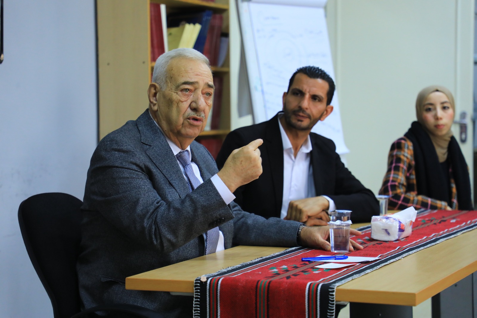 حوار وطني عميق بين ناصر الدين وشباب كلنا الأردن