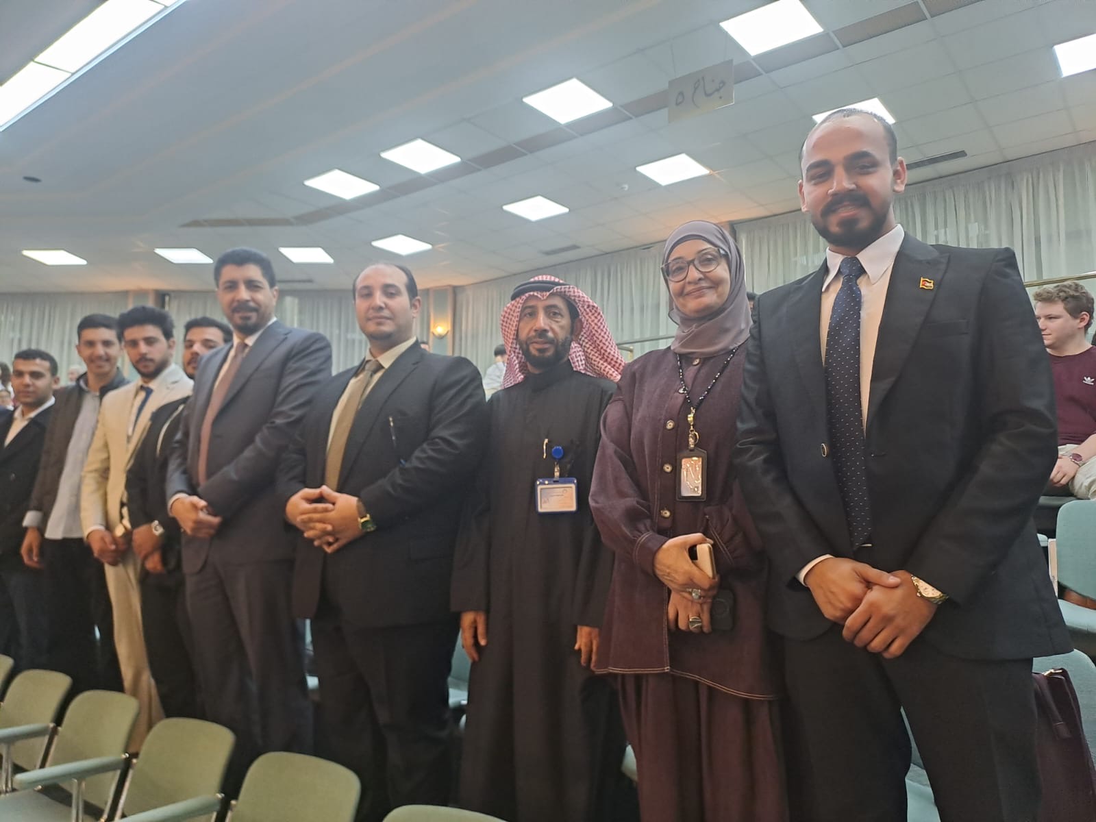 طلبة جامعة عمّان العربية في زيارة علمية إلى مجلس النواب لتعزيز الوعي الوطني