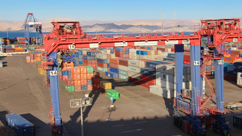 إدارة وتشغيل الموانئ: عودة حركة الشحن والمناولة إلى طبيعتها