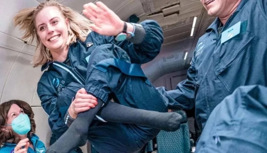 أول رحلة فضاء على كرسي متحرك.. ألمانية مصابة بشلل نصفي تحقق المستحيل