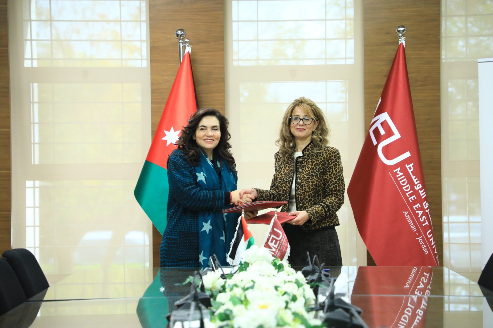 الشرق الأوسط ومؤسسة الأميرة تغريد توقعان مذكرة تفاهم لتعزيز التدريب والتنمية والخدمات المجتمعية