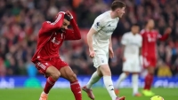 لاعب ليفربول: صلاح يخلق المشاكل.. ألا يعرف الباب؟