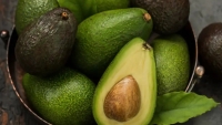 7 أطعمة تحتوي على دهون صحية أكثر من الأفوكادو